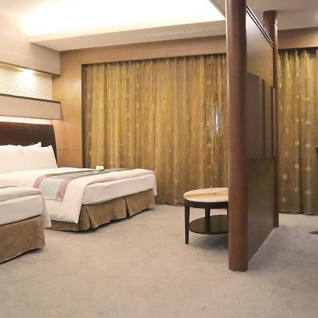 Ho Fong Business Stay Phong Nguyên Ngoại thất bức ảnh