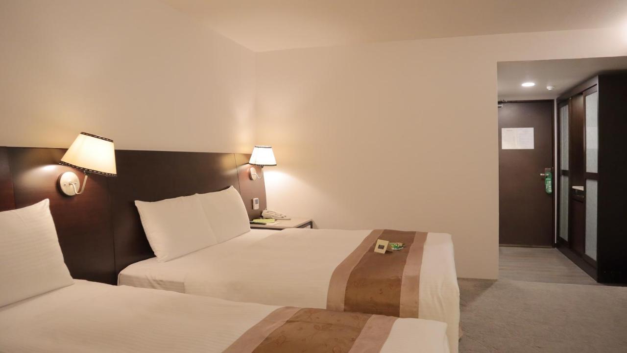 Ho Fong Business Stay Phong Nguyên Ngoại thất bức ảnh